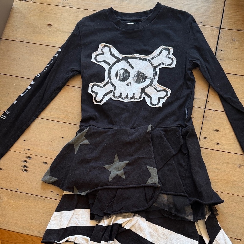 nununu Black Long Sleeve Skull & Stars Dress